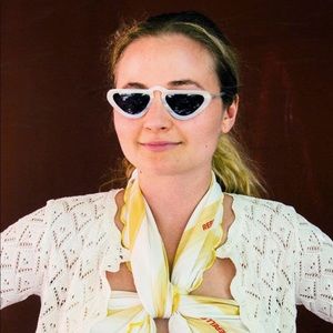 Man Repeller Unibrow Sunglasses (white)